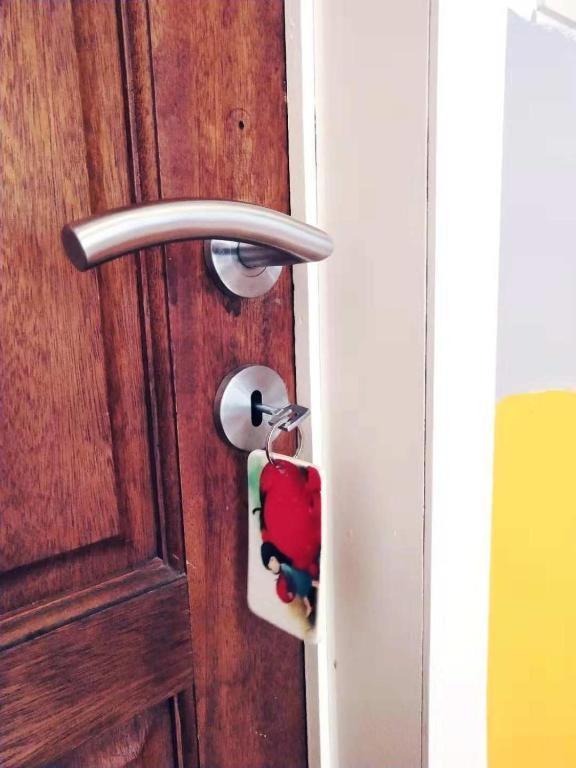 Cozy Rooms With Share The Bathroom And Kitchen Brussel Eksteriør bilde